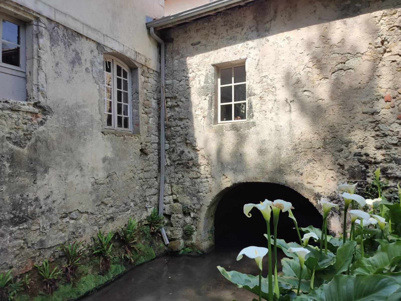 Chambre D'Hotes Le Moulin De Moulis מראה חיצוני תמונה