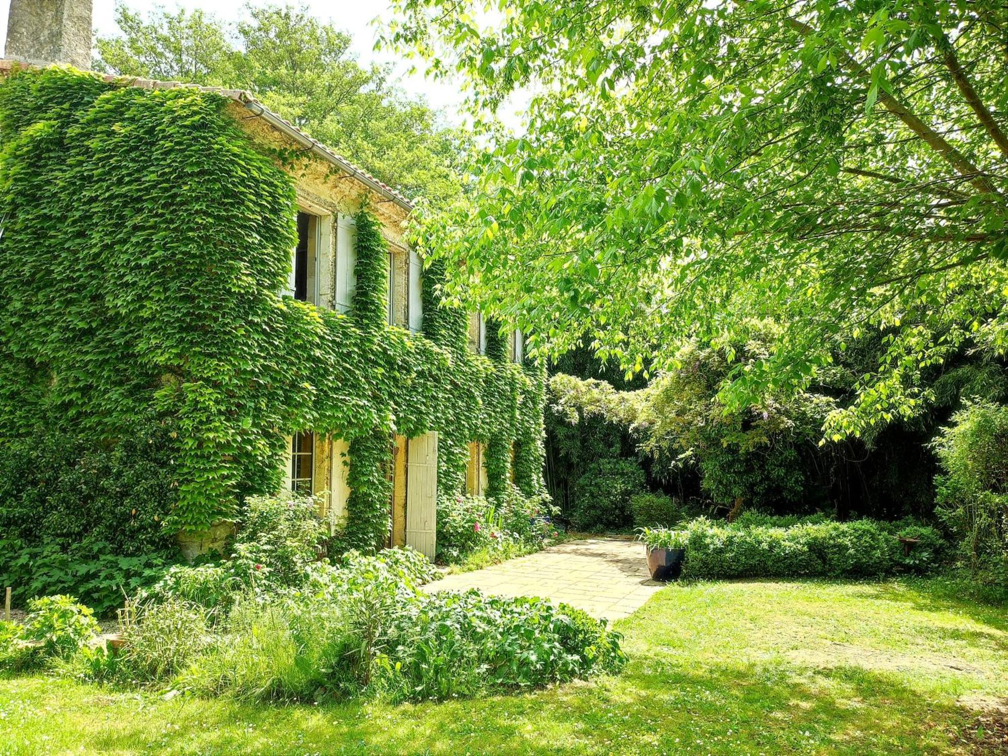Chambre D'Hotes Le Moulin De Moulis מראה חיצוני תמונה