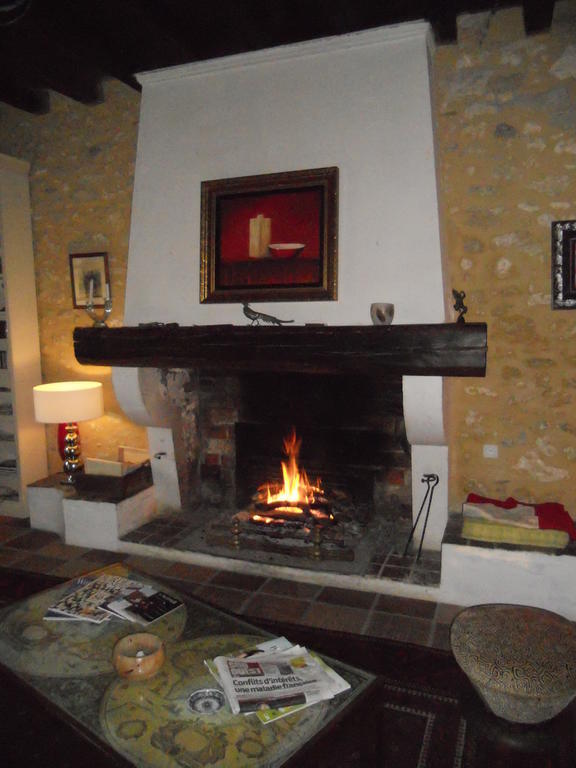Chambre D'Hotes Le Moulin De Moulis מראה חיצוני תמונה