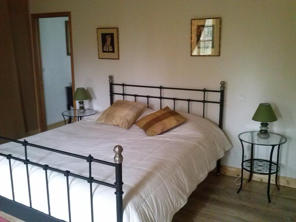 Chambre D'Hotes Le Moulin De Moulis חדר תמונה