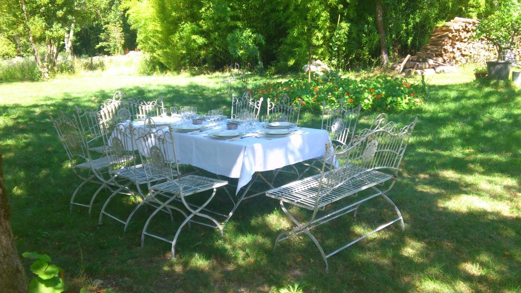 Chambre D'Hotes Le Moulin De Moulis מראה חיצוני תמונה