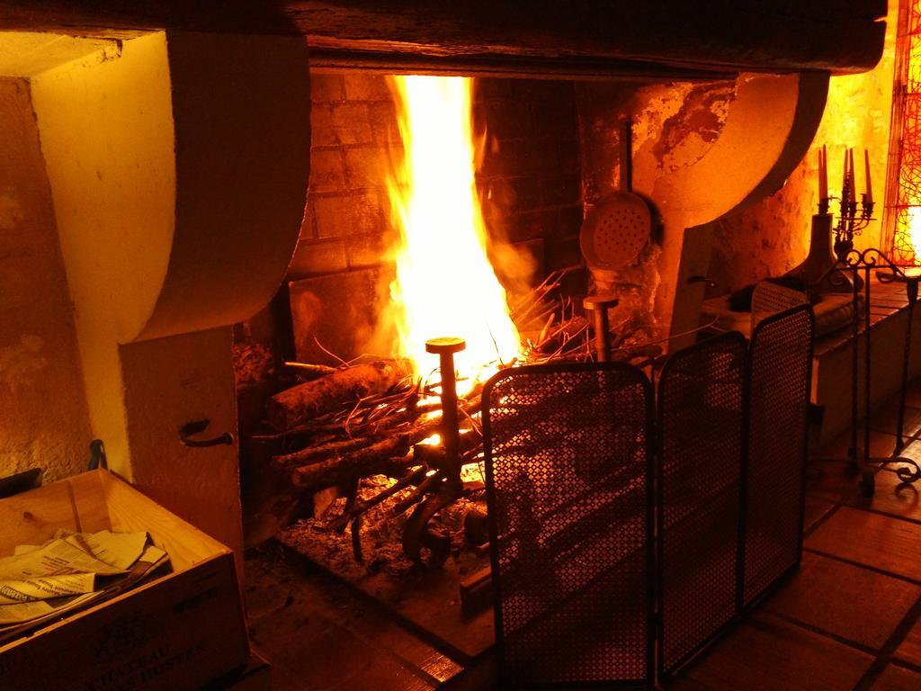 Chambre D'Hotes Le Moulin De Moulis מראה חיצוני תמונה